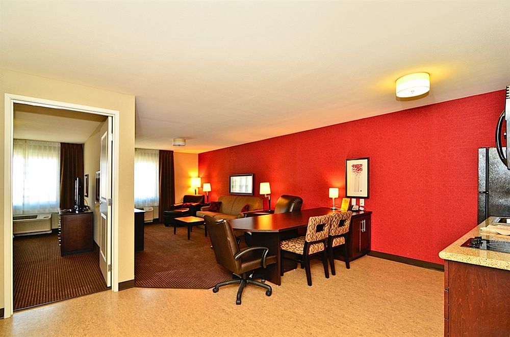 Hawthorn Extended Stay By Wyndham Dickinson Exteriör bild